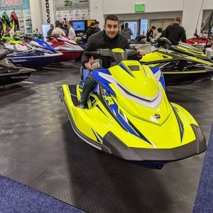 Meet your Posher, Stephen